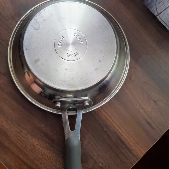 Frying Pan - Picture 2 of 8